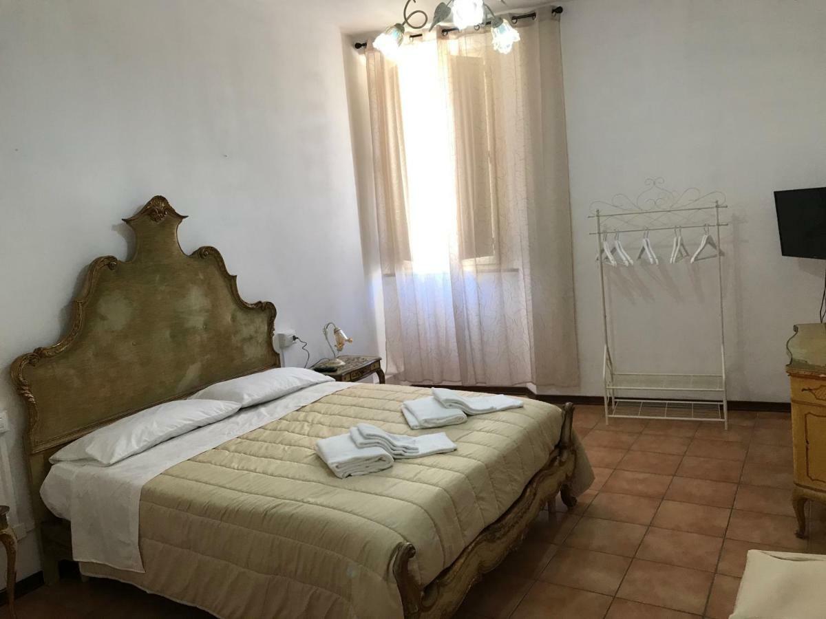Albergo Antica Lanterna Castelnuovo di Garfagnana Bagian luar foto